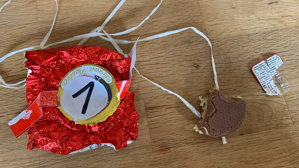 Teamevent Bogenschießen - Siegermedaille aufgegessen