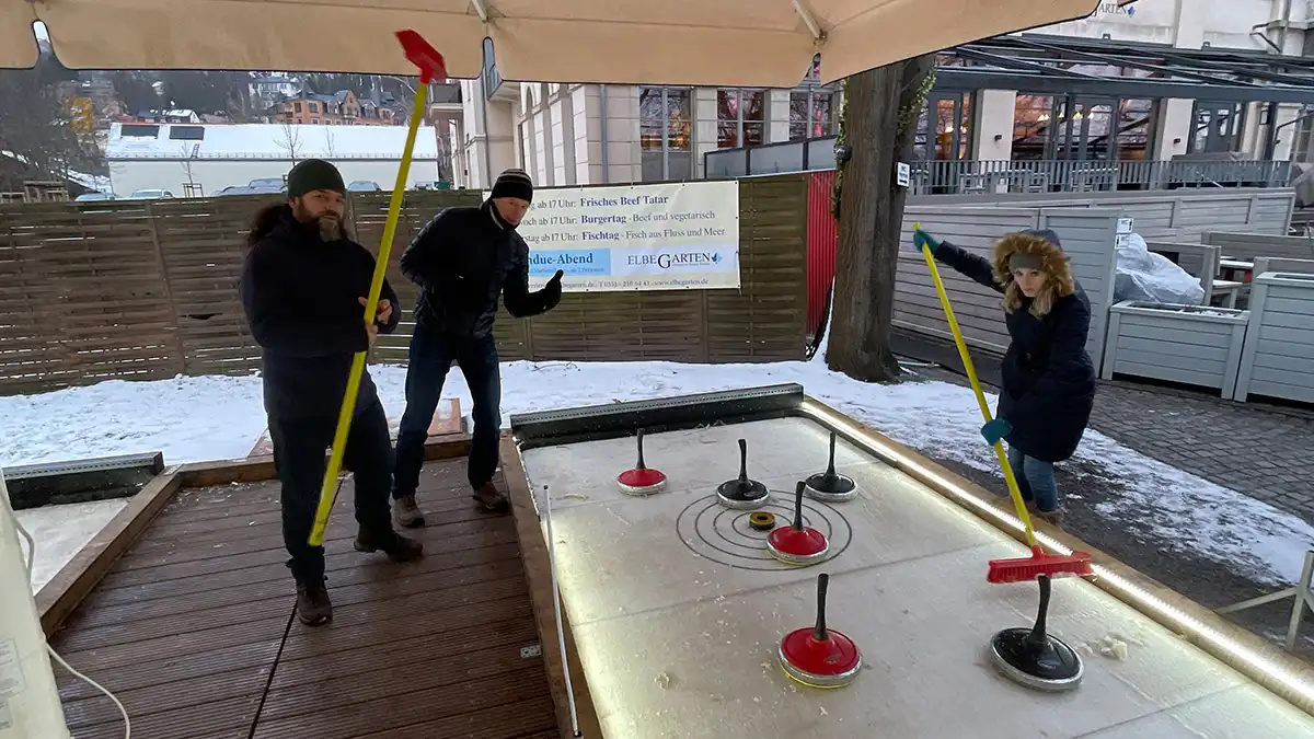 Internetagentur aus Pirna - Weihnachtsfeier im Januar 2024 - Eisstockschießen